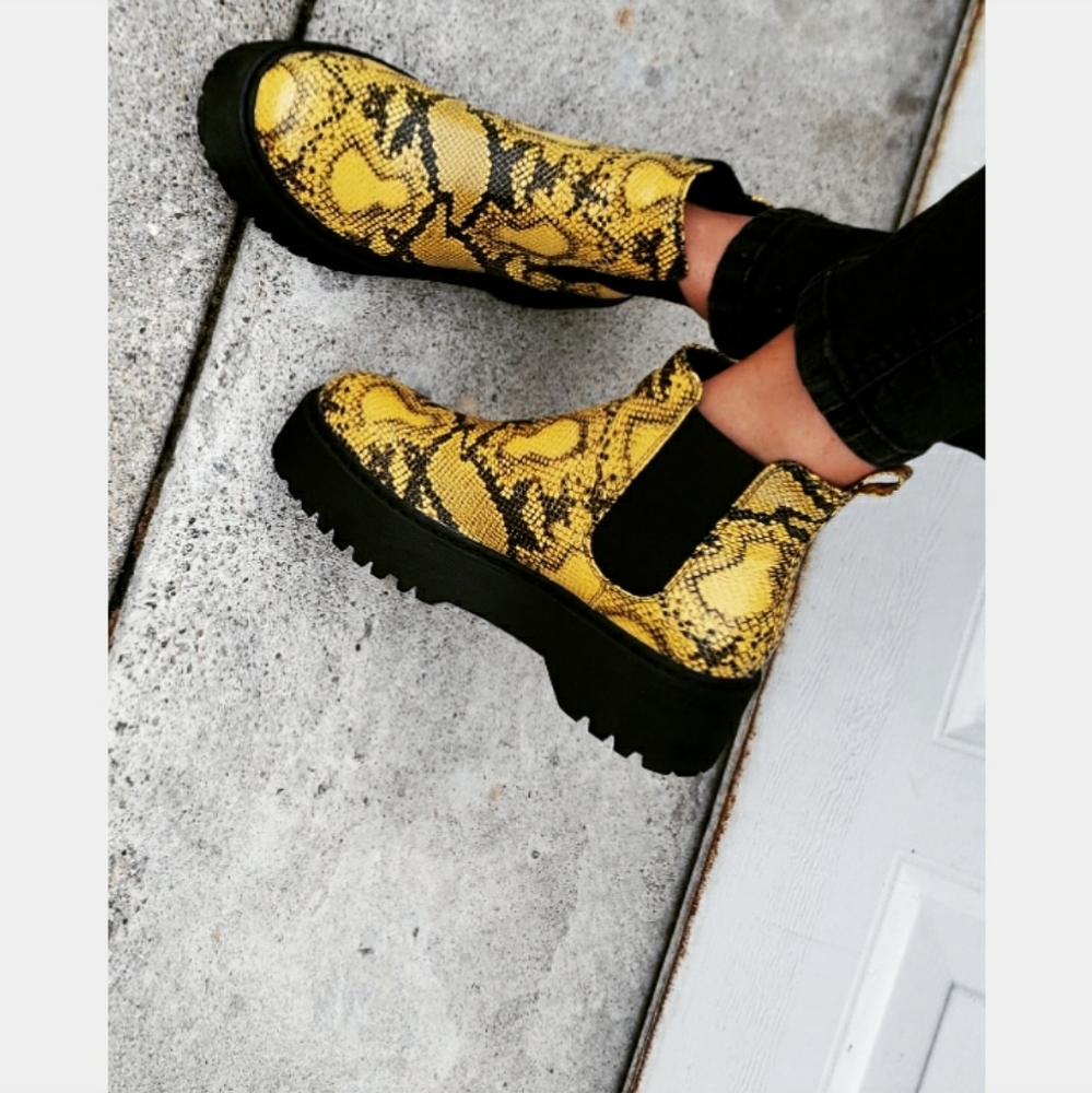 Sleigh Ride collection// Chunky bootie - Picture 4 of 8